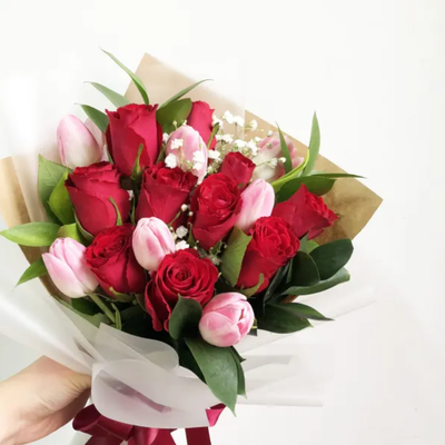 Red roses and Pink tulips Bouquet